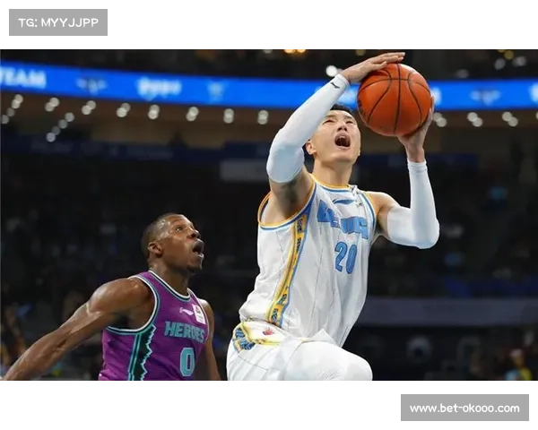 匈牙利队球迷主场助威声势浩大虽败犹荣展现坚定不屈的体育精神